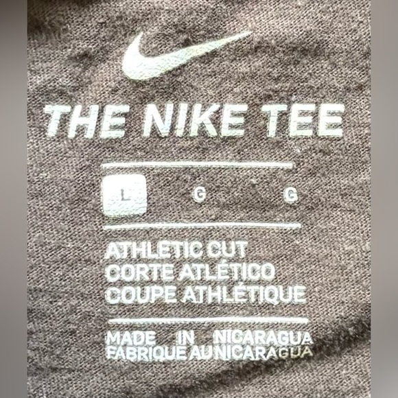 The Nike Tee Athletic Cut Brown Long Sleeved T-Shirt Size Large - Picture 2 of 2